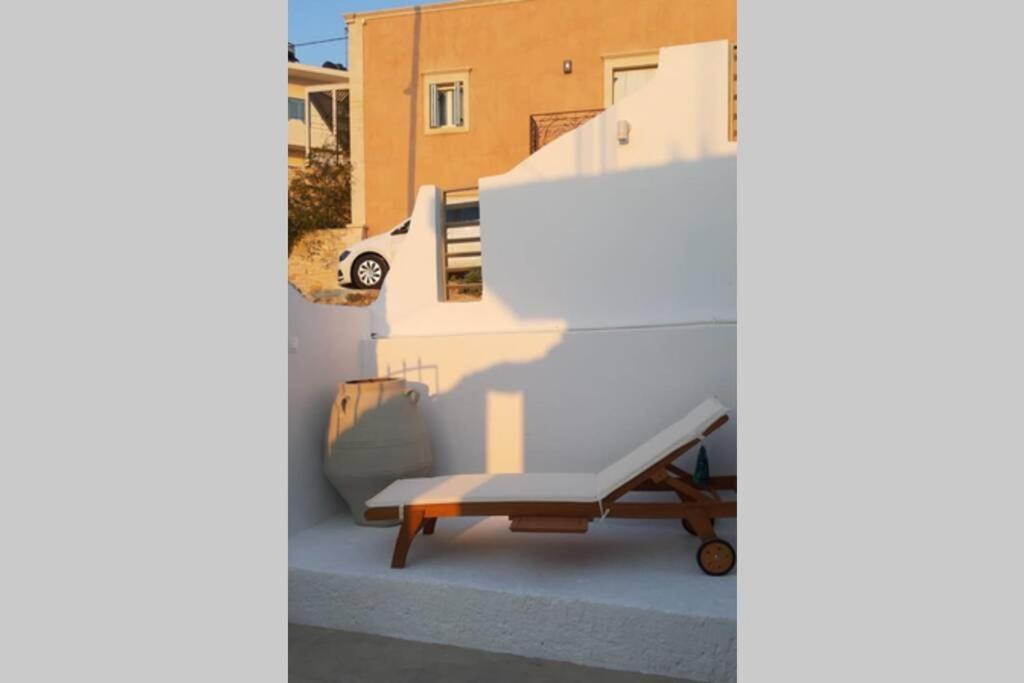 Sonia'S Luxury Apartment With Jacuzzi Kamilari Exterior foto